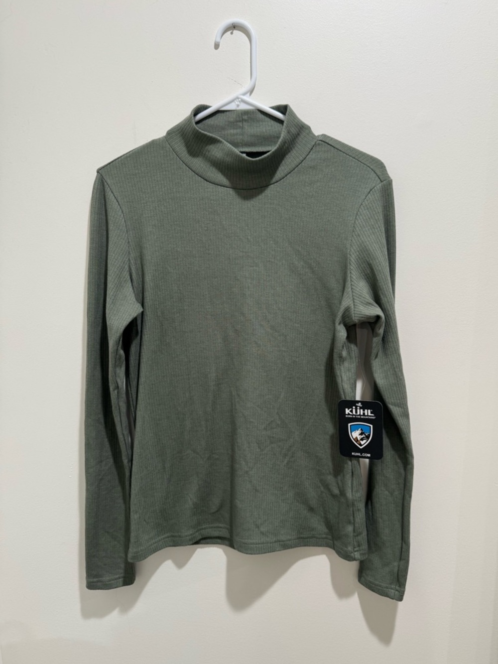 NWT KÜHL Verona Rib Long Sleeve Turtleneck Top‎ Soft Pine Green Size S